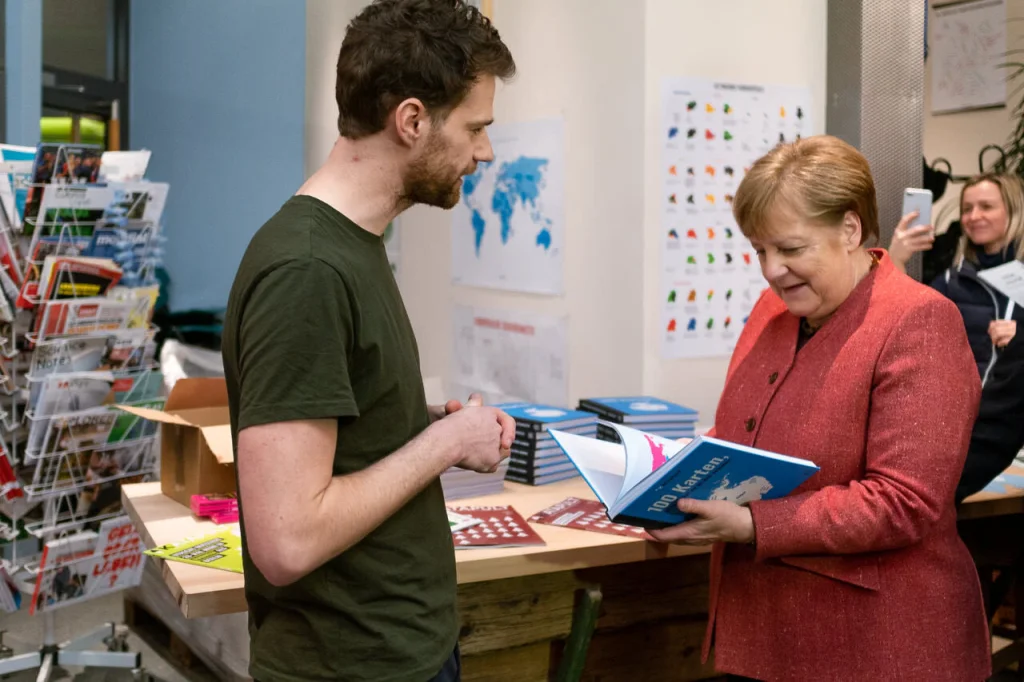 Angela Merkel KATAPULT